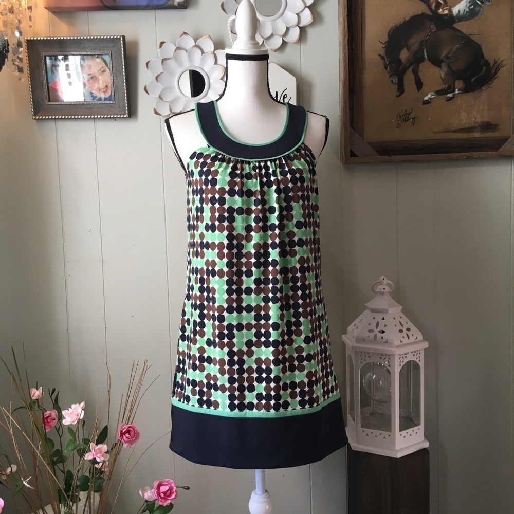 BCBGMA XAZRIA round neck tank